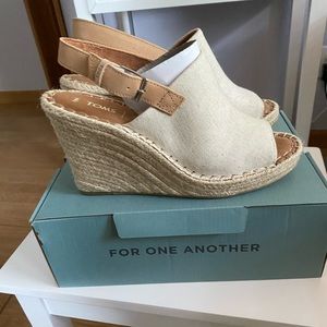 TOM’s wedge sandals- NWOT